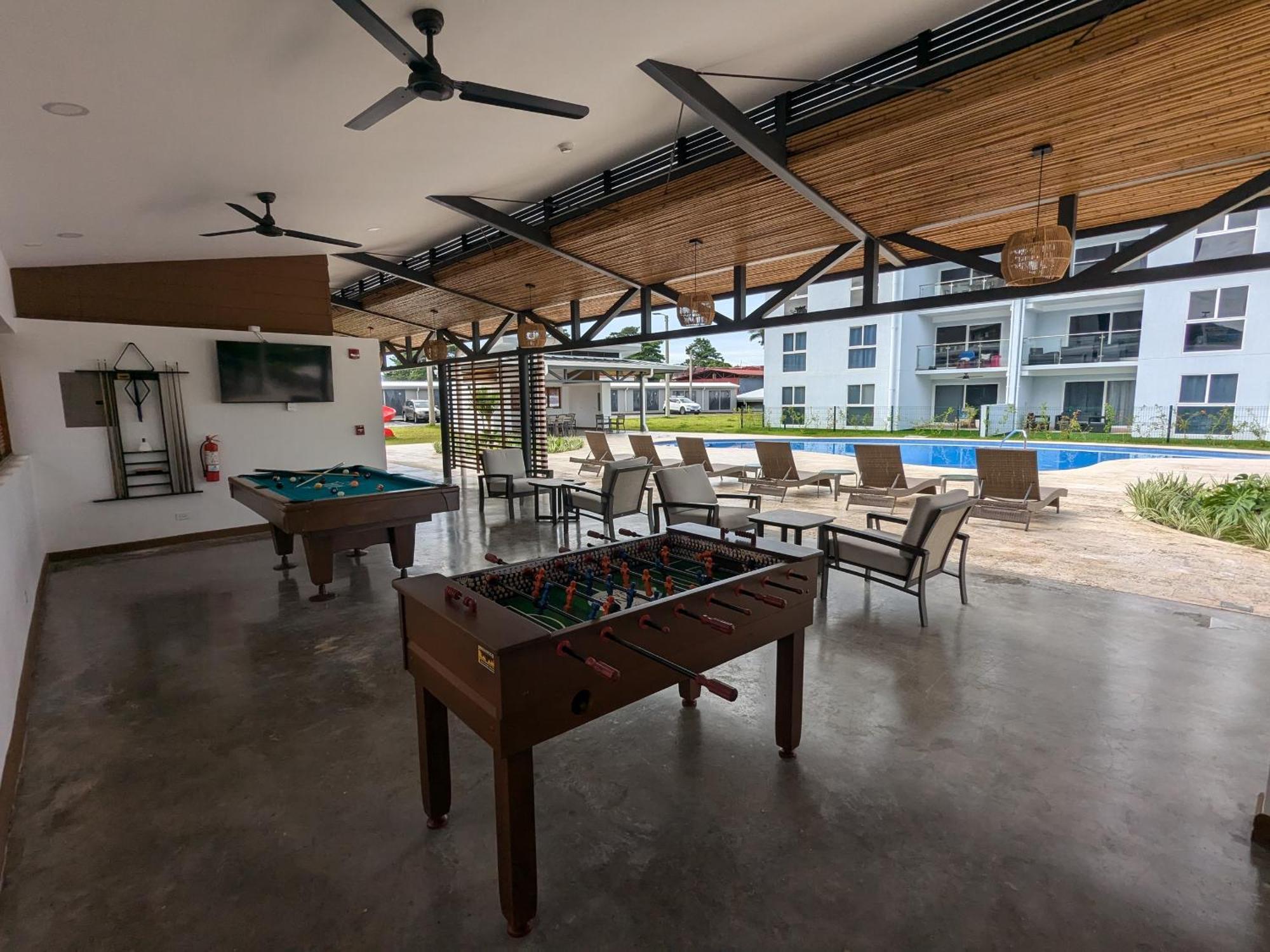 Jaco Beach, Viva Jaco, Ac, Hot Water, 3 Pools, Bbq, Rancho, Office, Gym Apartment Ngoại thất bức ảnh